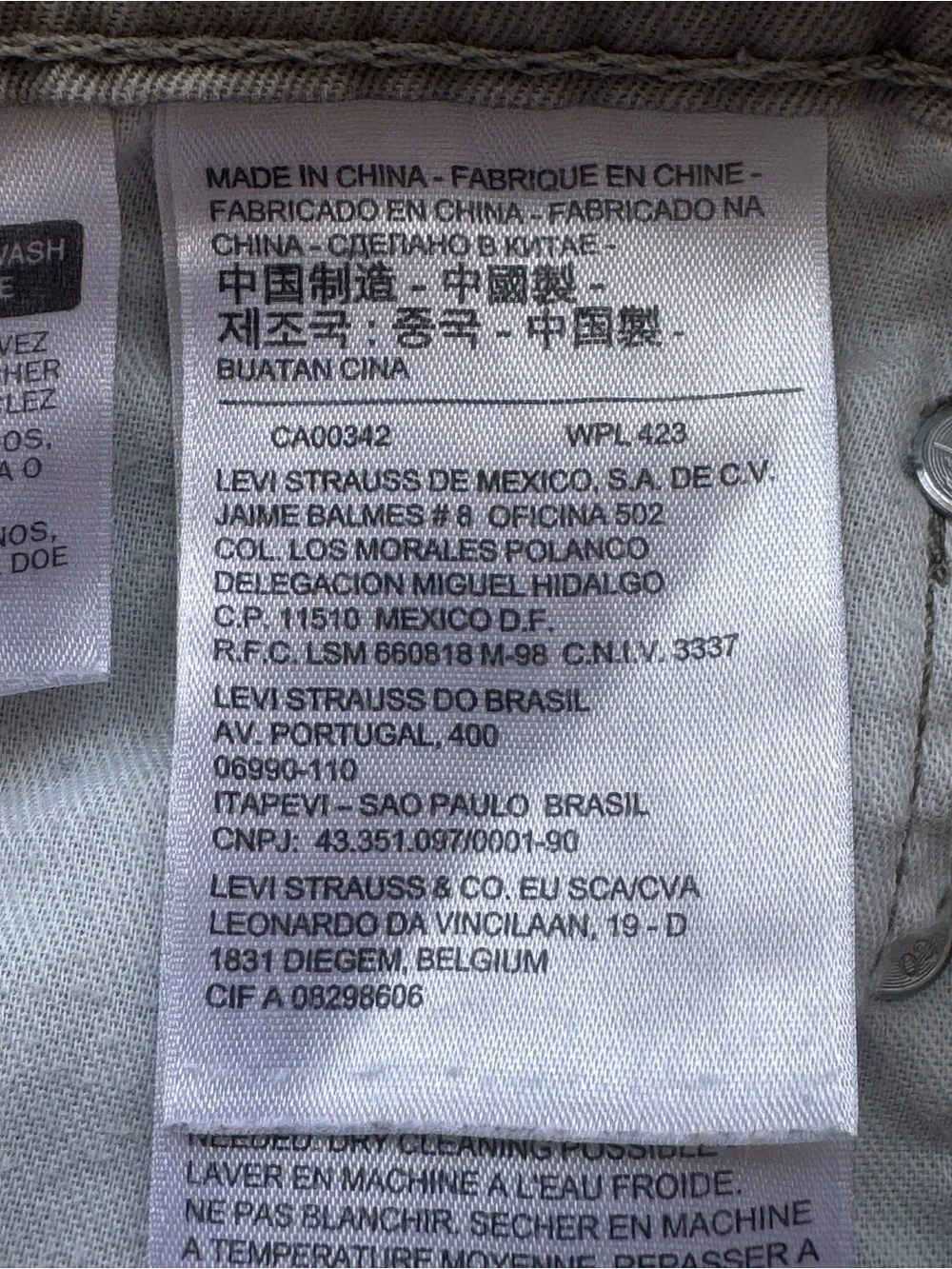 Levi’s 541 Athletic Taper Men’s Jeans W33 Khaki Beige Stretch Denim